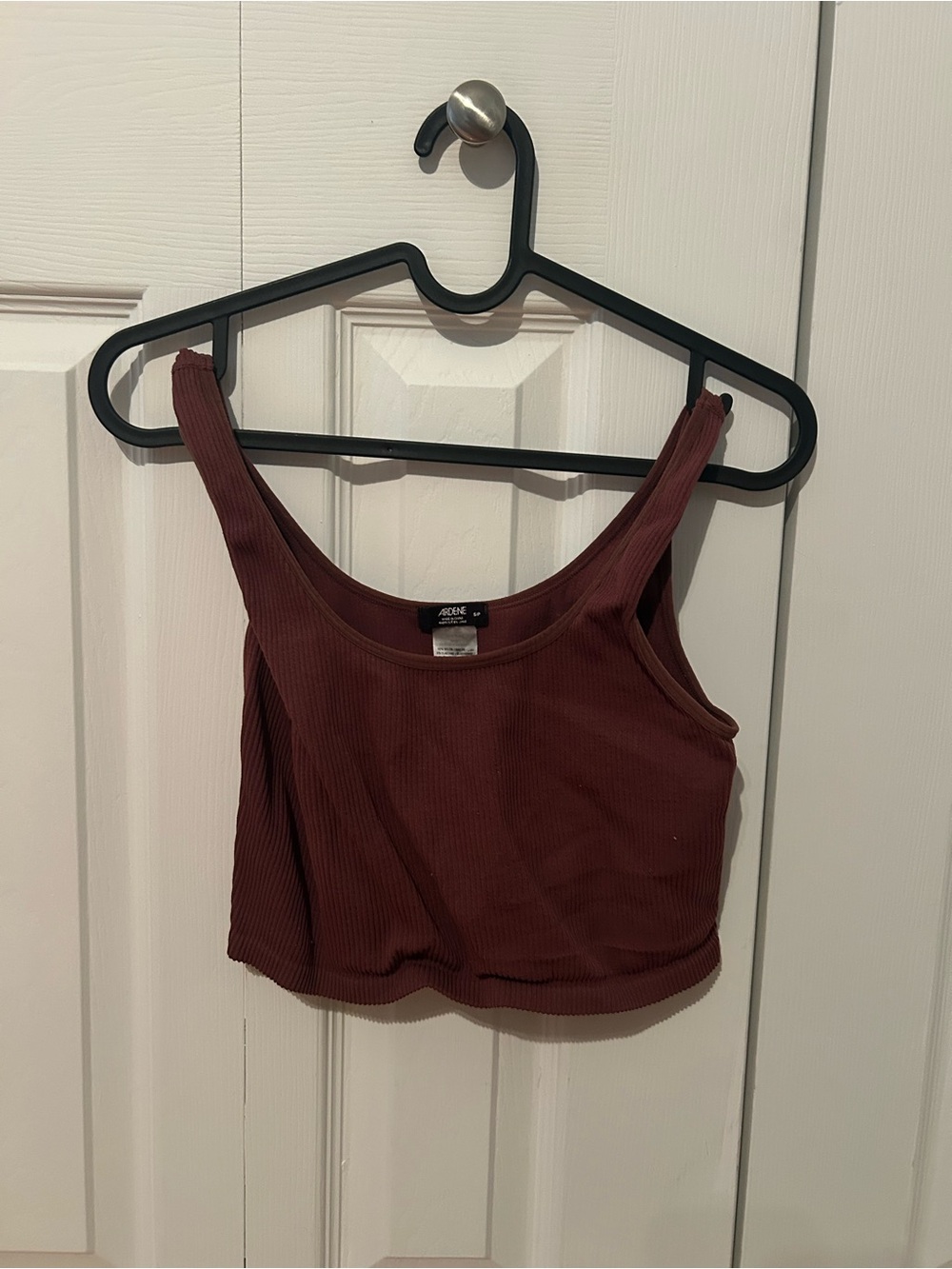 Ardene Ribbed Cropped Tank Top in Deep Burgundy